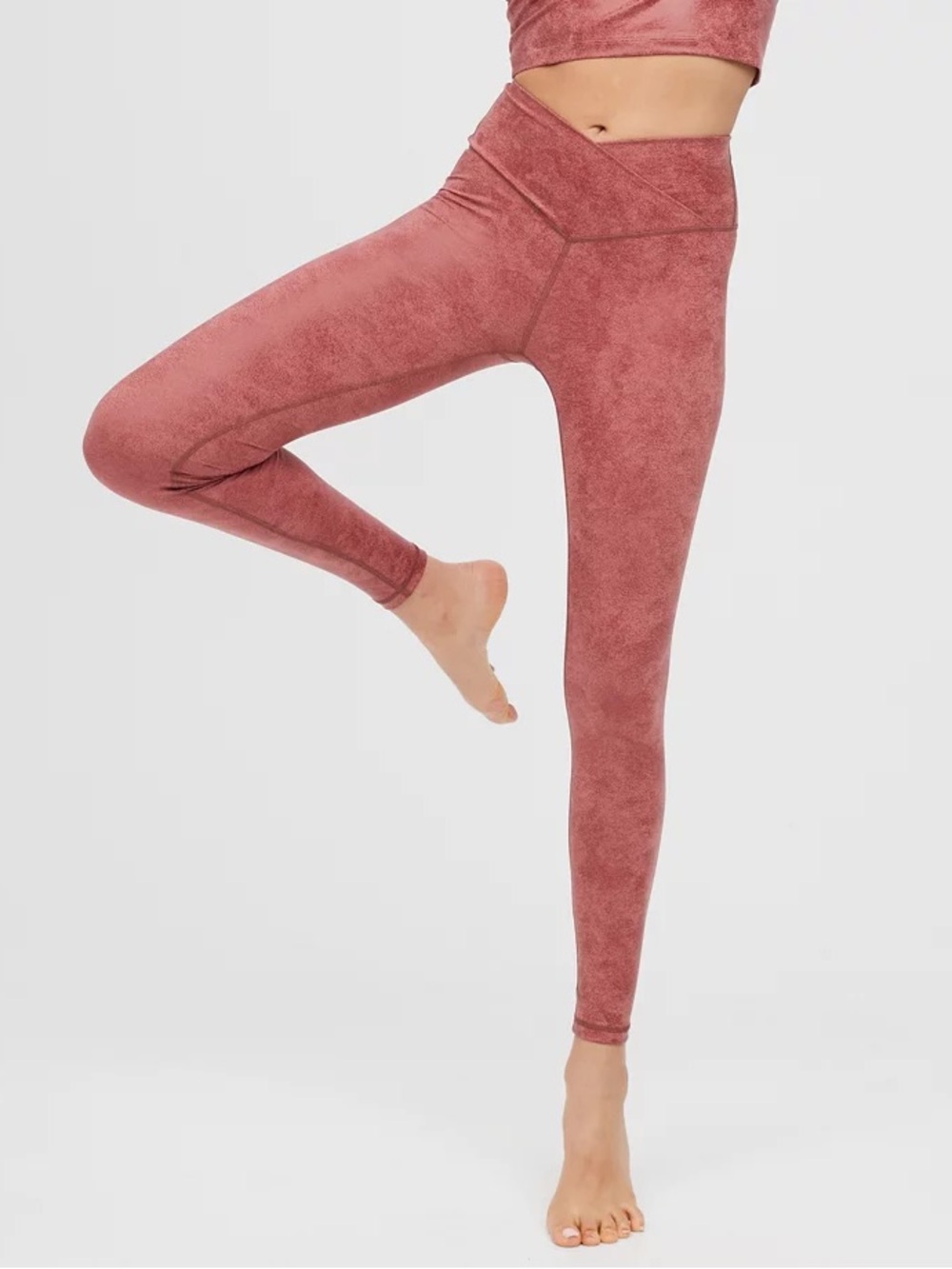 OFFLINE By Aerie The Hugger Crossover High Waisted Crackle Leggings